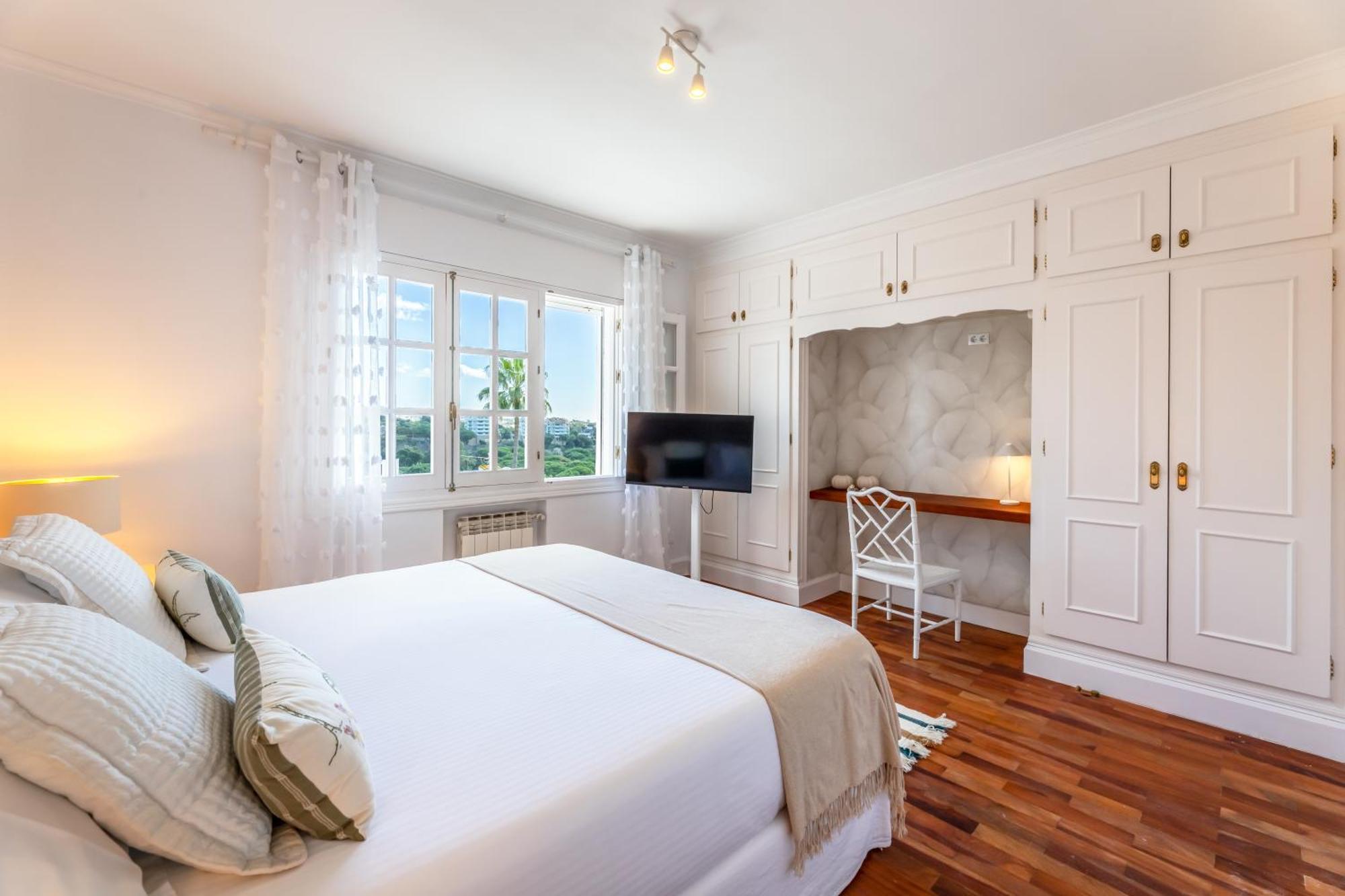 Bed and Breakfast Aurora Boutique House - Only Adults Марбелья Екстер'єр фото